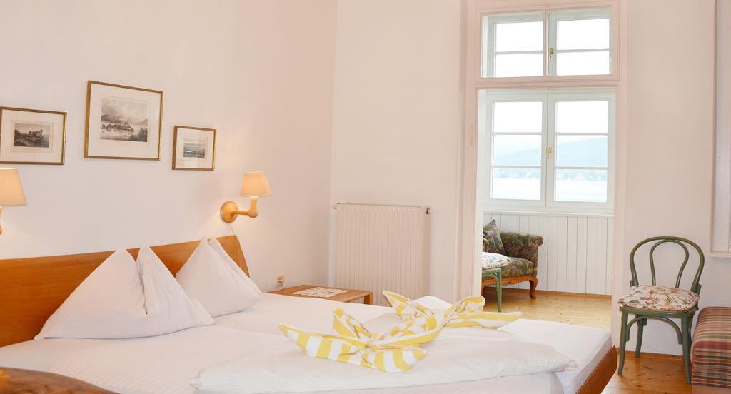 Hotel Seehof Maria Woerth Bagian luar foto