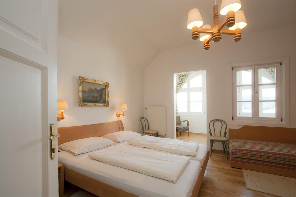 Hotel Seehof Maria Woerth Bagian luar foto