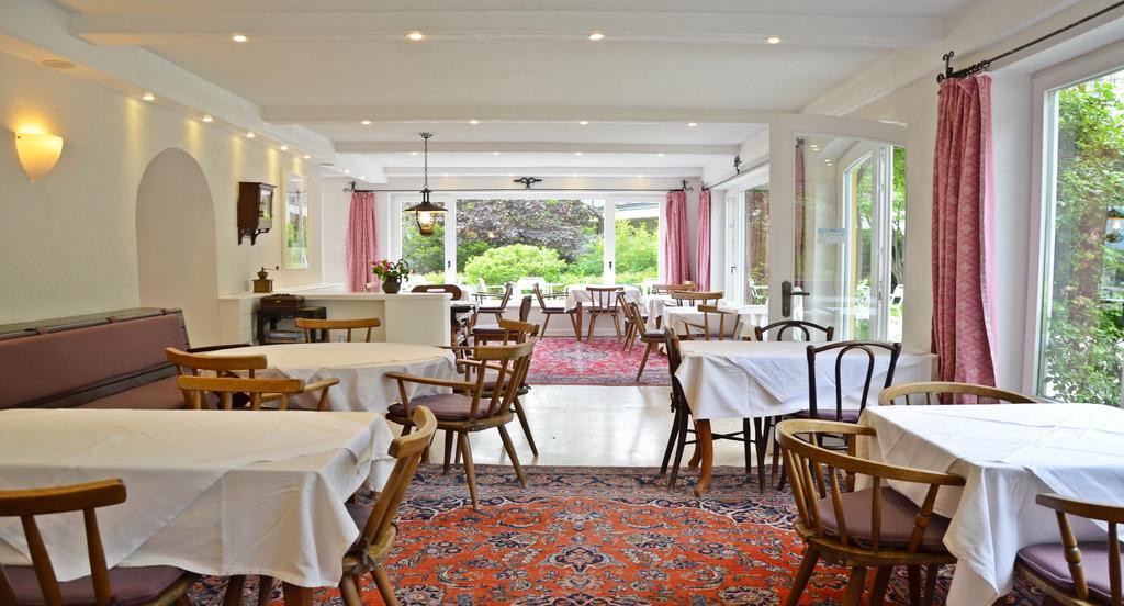 Hotel Seehof Maria Woerth Bagian luar foto