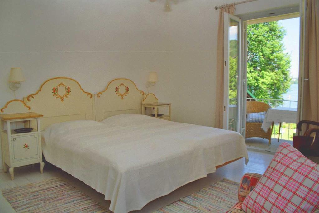 Hotel Seehof Maria Woerth Bagian luar foto